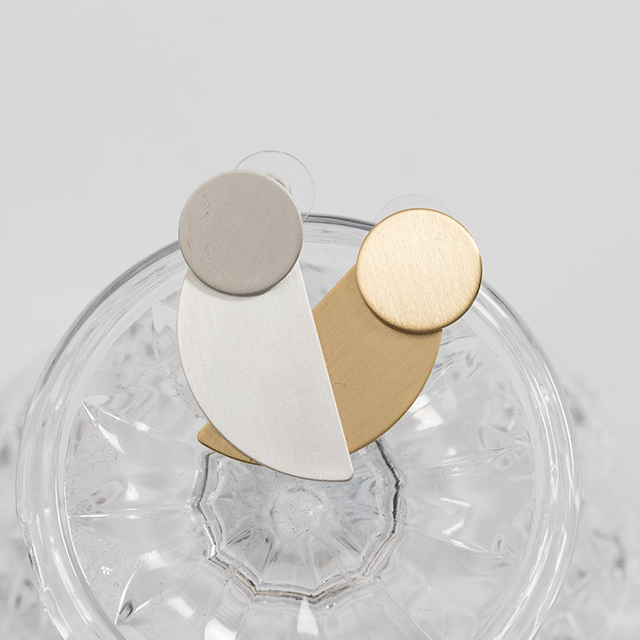 (E-1412)プレートボールドイヤリング