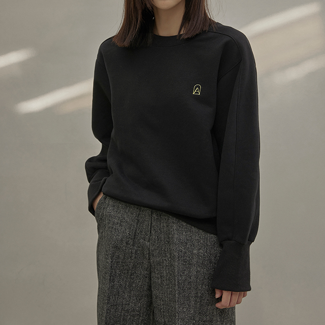 (T-6181)袖切開刺繍起毛マンツーマンティー