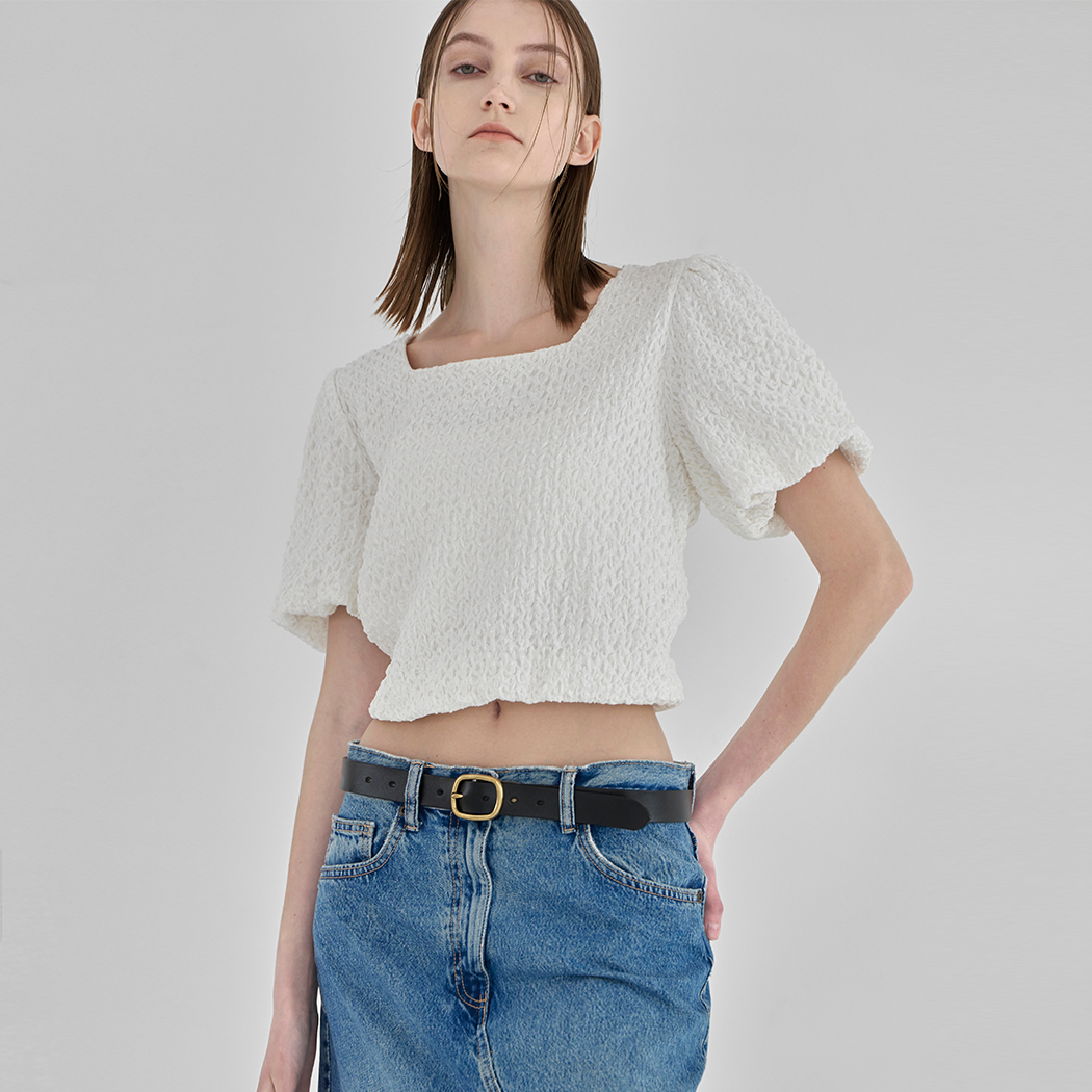 （BL-4150）スクエアネックエンボブラウス