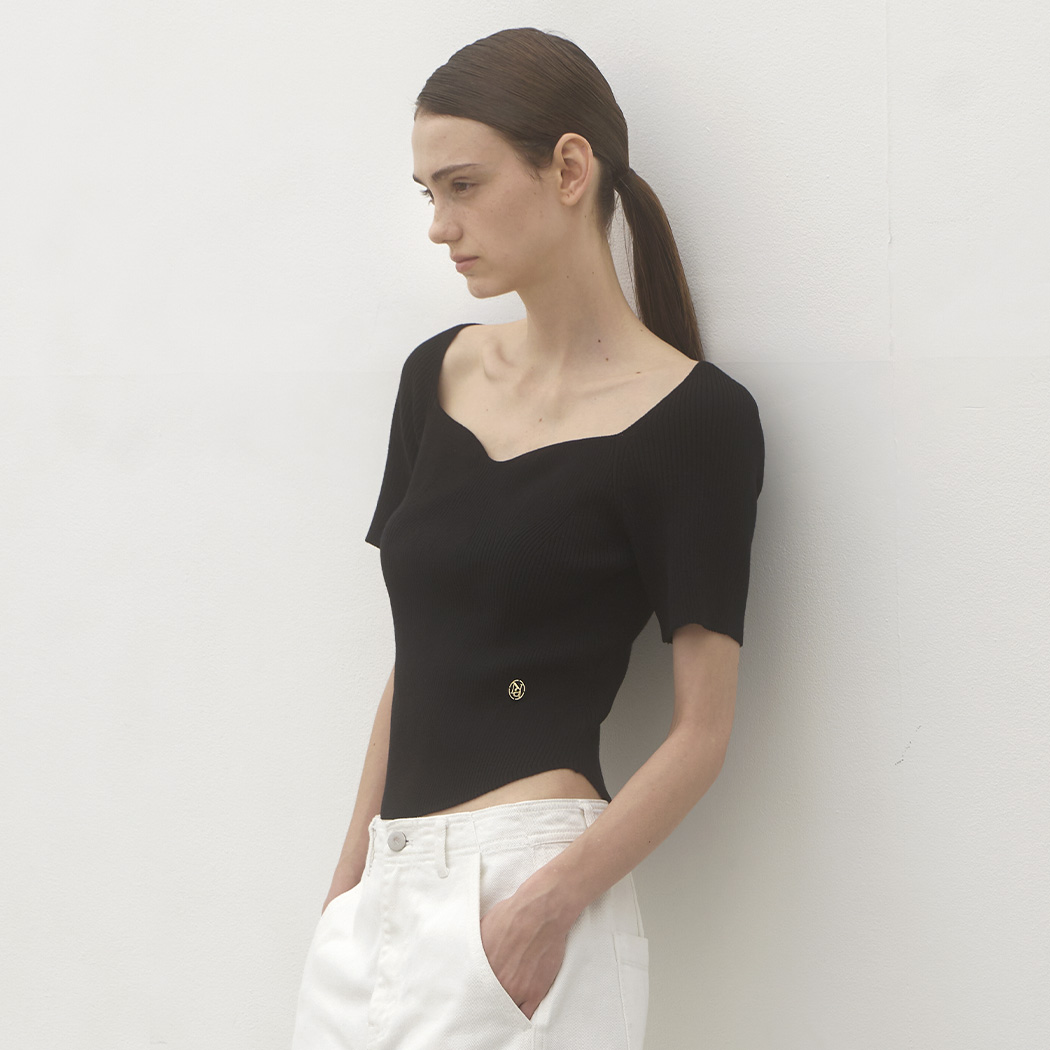 （T-6849）CONNIE HEART NECK KNIT