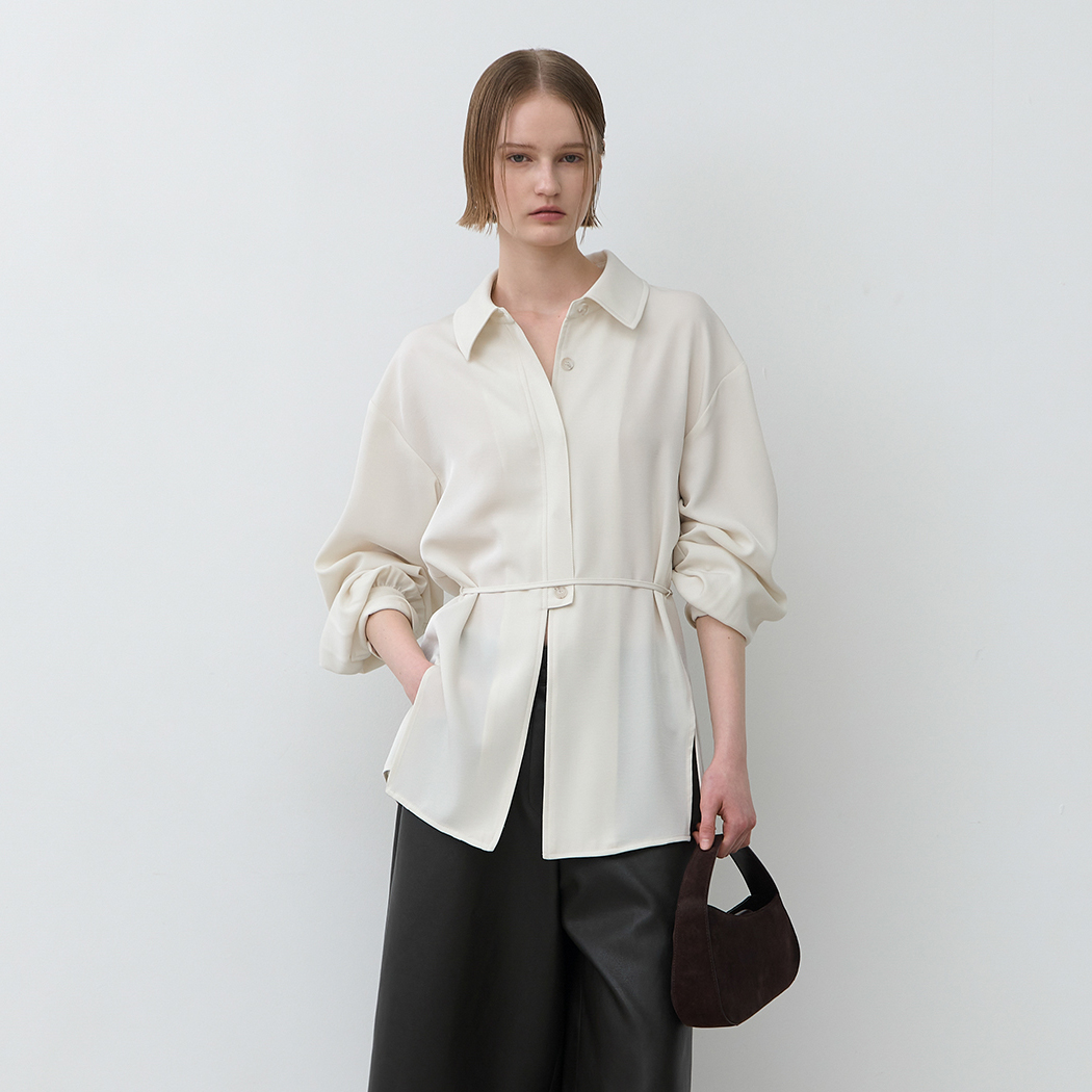 （BL-4307）LILLY SLIT POINT BLOUSE