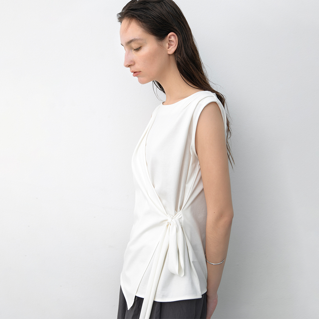 （BL-4344）UNBLANCE TUCK WRAP SLEEVELESS