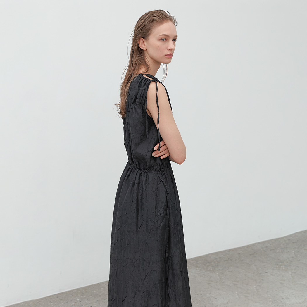 （OP-6279）DARIA CREASE SHIRRING DRESS