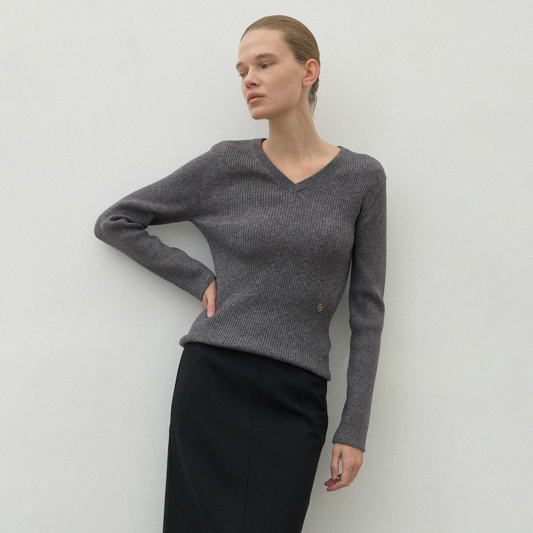 （T-6978）ESSENTIAL RYAN WOOL V-NECK KNIT