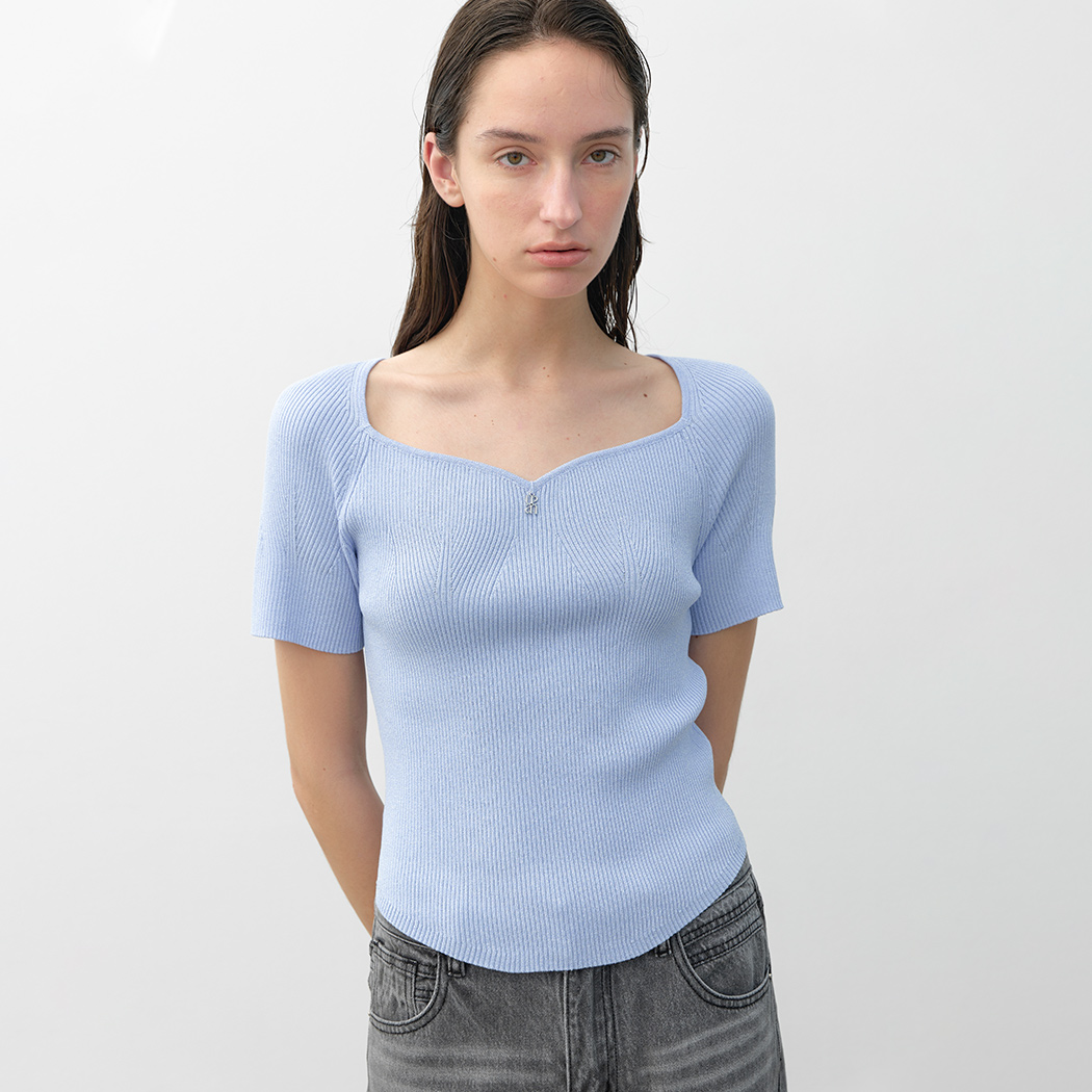 （T-7073）ESSENTIAL DROP LOGO KNIT