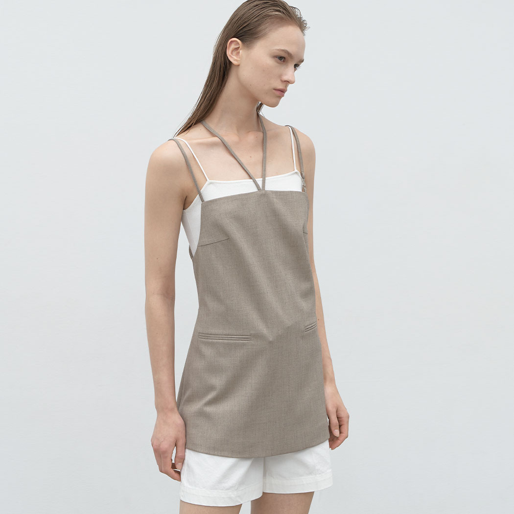 （BL-4330）LYNN BACK LESS RIBBON BLOUSE