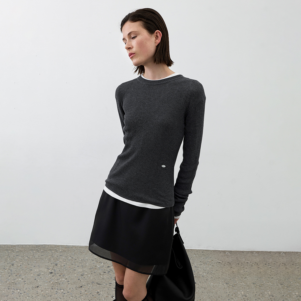 （T-7112）ESSENTIAL NOAH SLIM KNIT