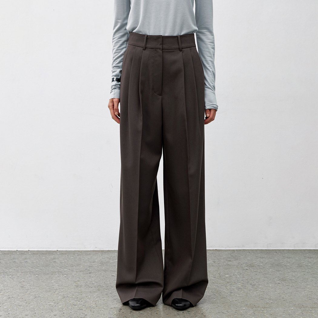 （PT-5684）ESSENTIAL LOG TWO TUCK PANTS