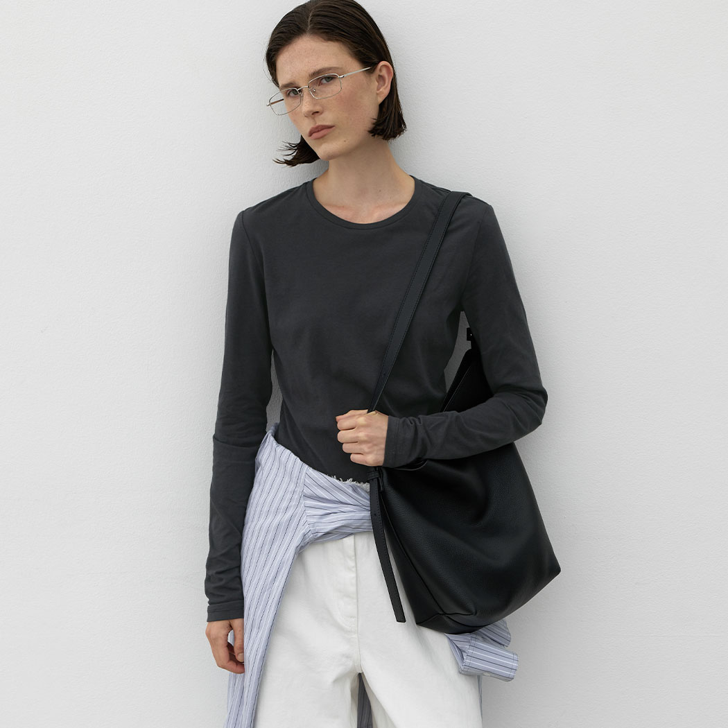 （T-7089）ESSENTIAL SHEER ROUND NECK SLIM TEE