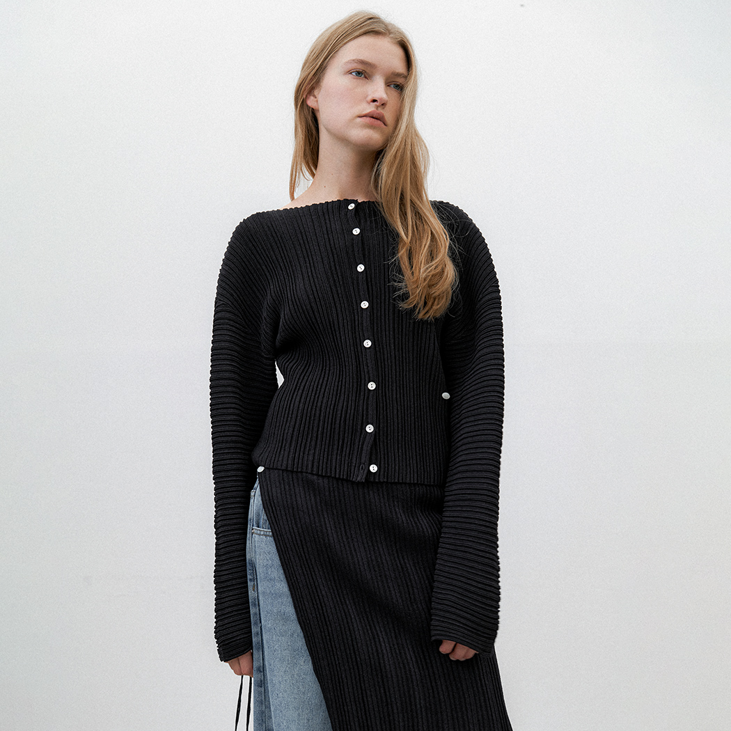（CD-2220）ACCORD PLEATS TWO-WAY SHORT CARDIGAN