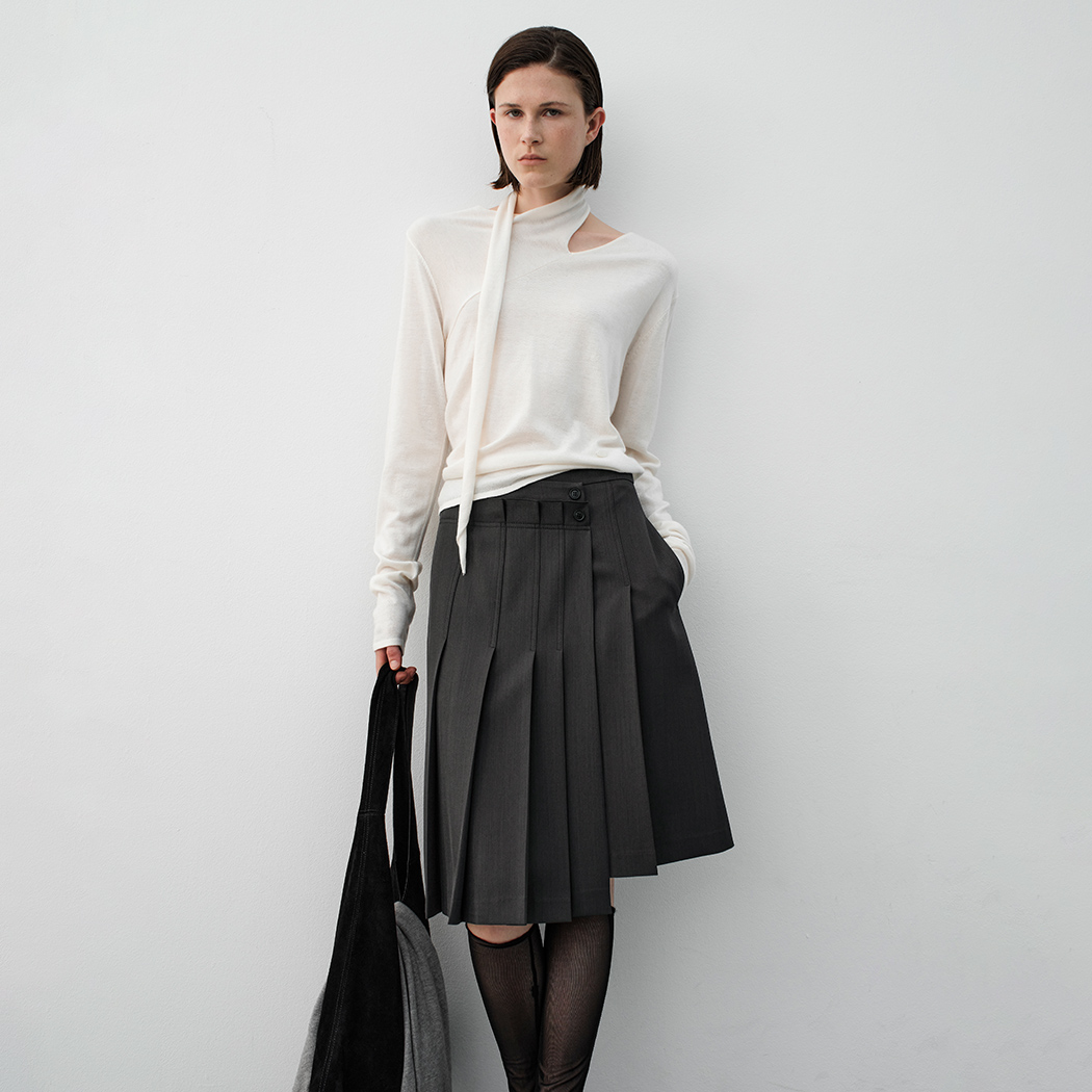 （SK-5038）PLEATED COVERED DIAGONAL SKIRT