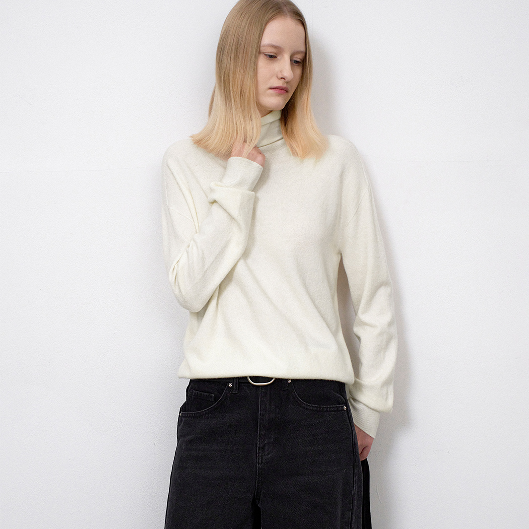 （T-7140）ESSENTIAL WHOLE GARMENT LOOSE FIT HIGH NECK KNIT
