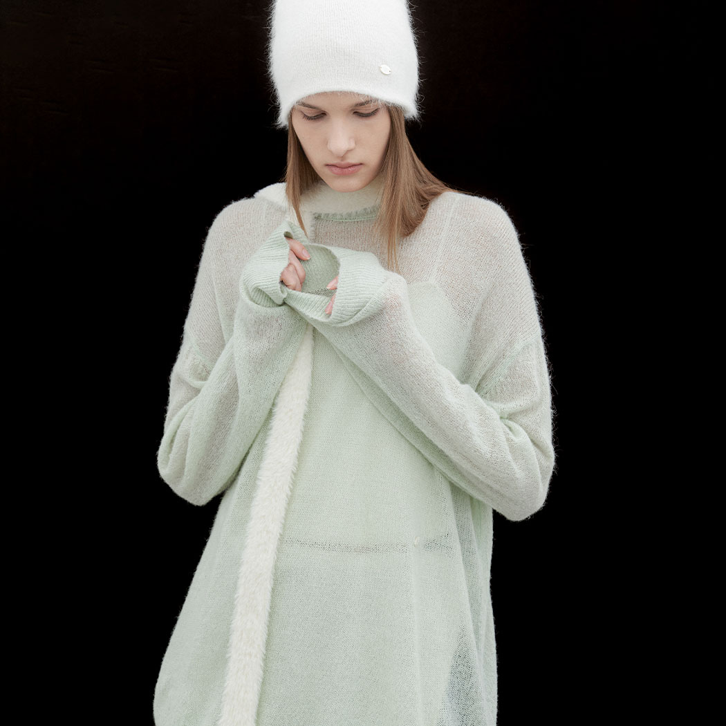 (T-7137)HAIRY LOOSE FIT SHEER KNIT