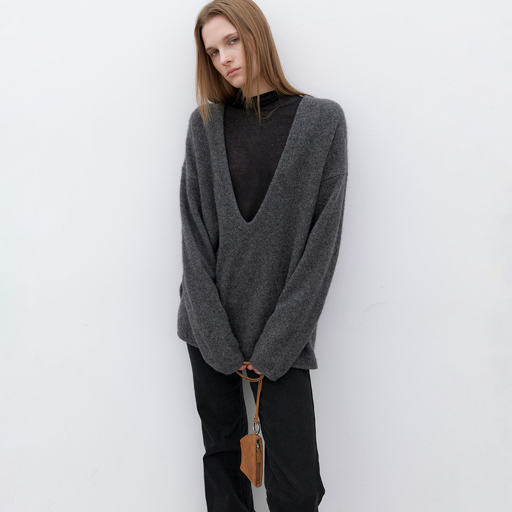 (T-7144)YAK BLENDED DEEP V-NECK KNIT