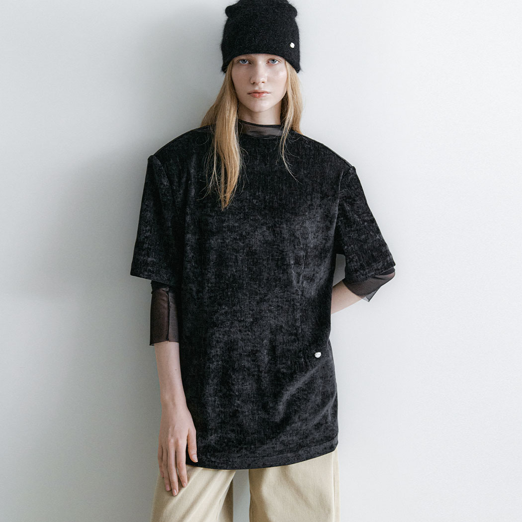 （BL-4382）VELVET PADDED SHOULDER TOP