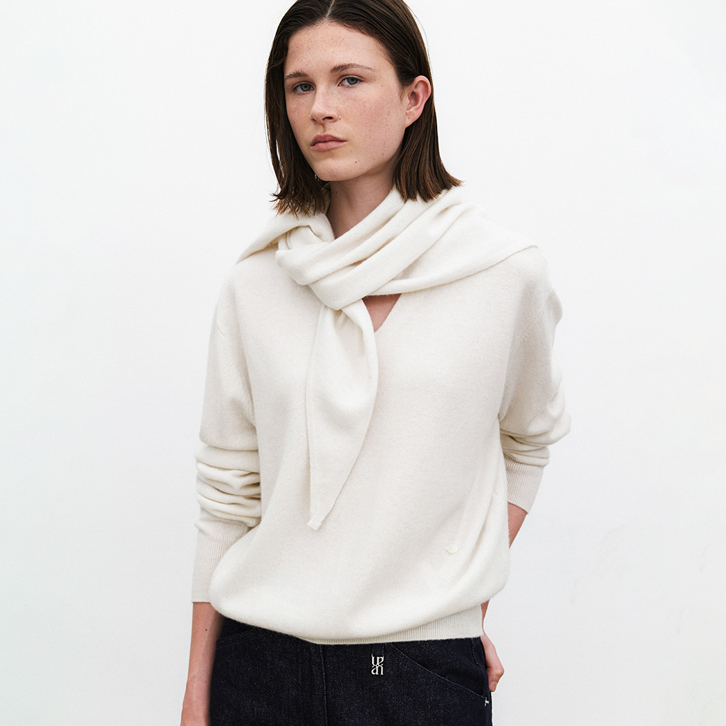 (SF-0007)ESSENTIAL CASHMERE TRIANGLE SCARF