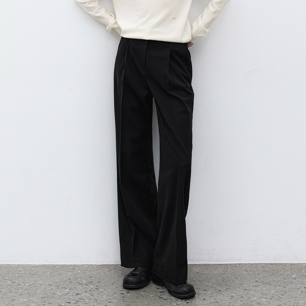 （PT-5685）ESSENTIAL WINTER TUCK PANTS