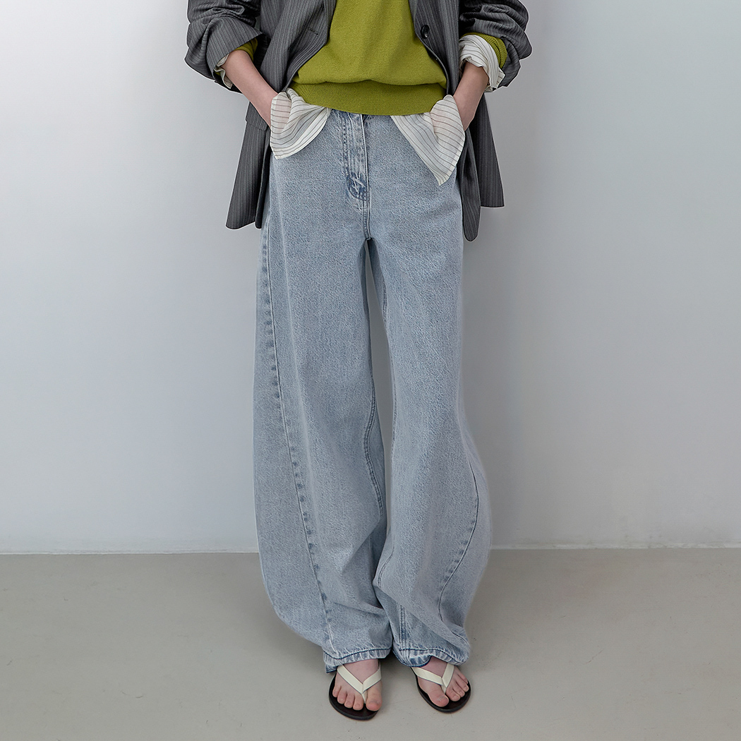 （PT-5738）LOWRISE LINE VOLUME DENIM PANTS