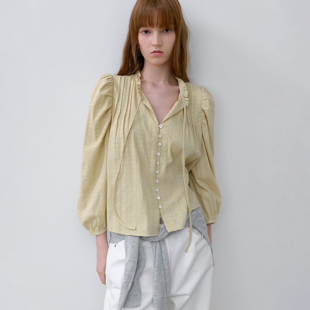 （BL-4394）VOLUME SLEEVE LACE COTTON BLOUSE