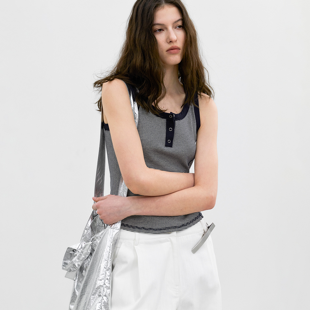 （T-7218）SCOOP NECK EYELET STRIPE SLEEVELESS