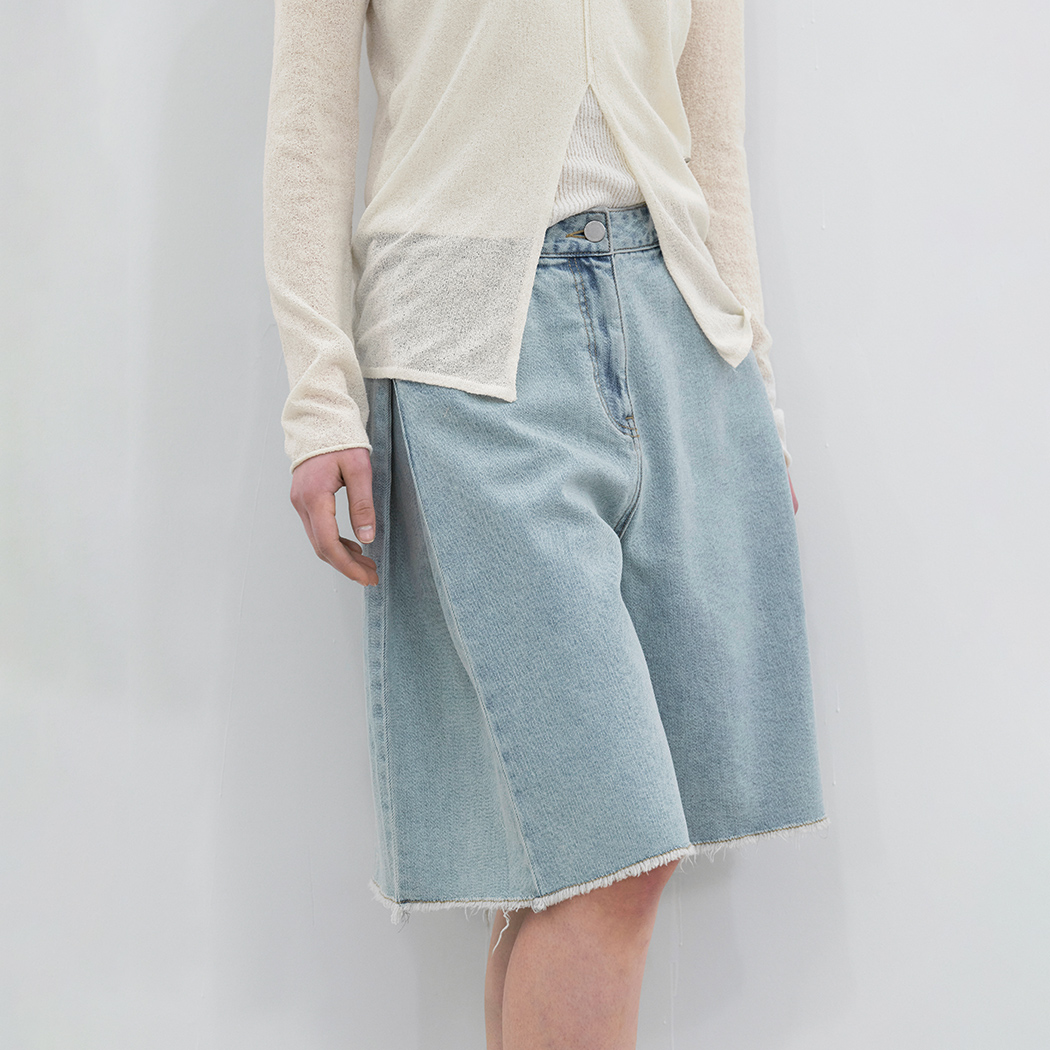 （PT-5789）TUCK BERMUDA DENIM PANTS