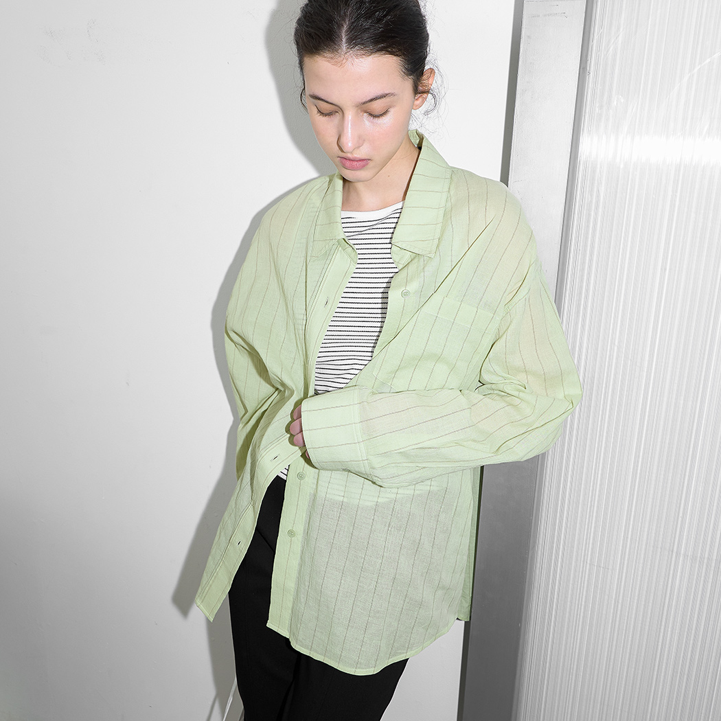 （BL-4413）PIN STRIPE OVERSIZED SHIRT