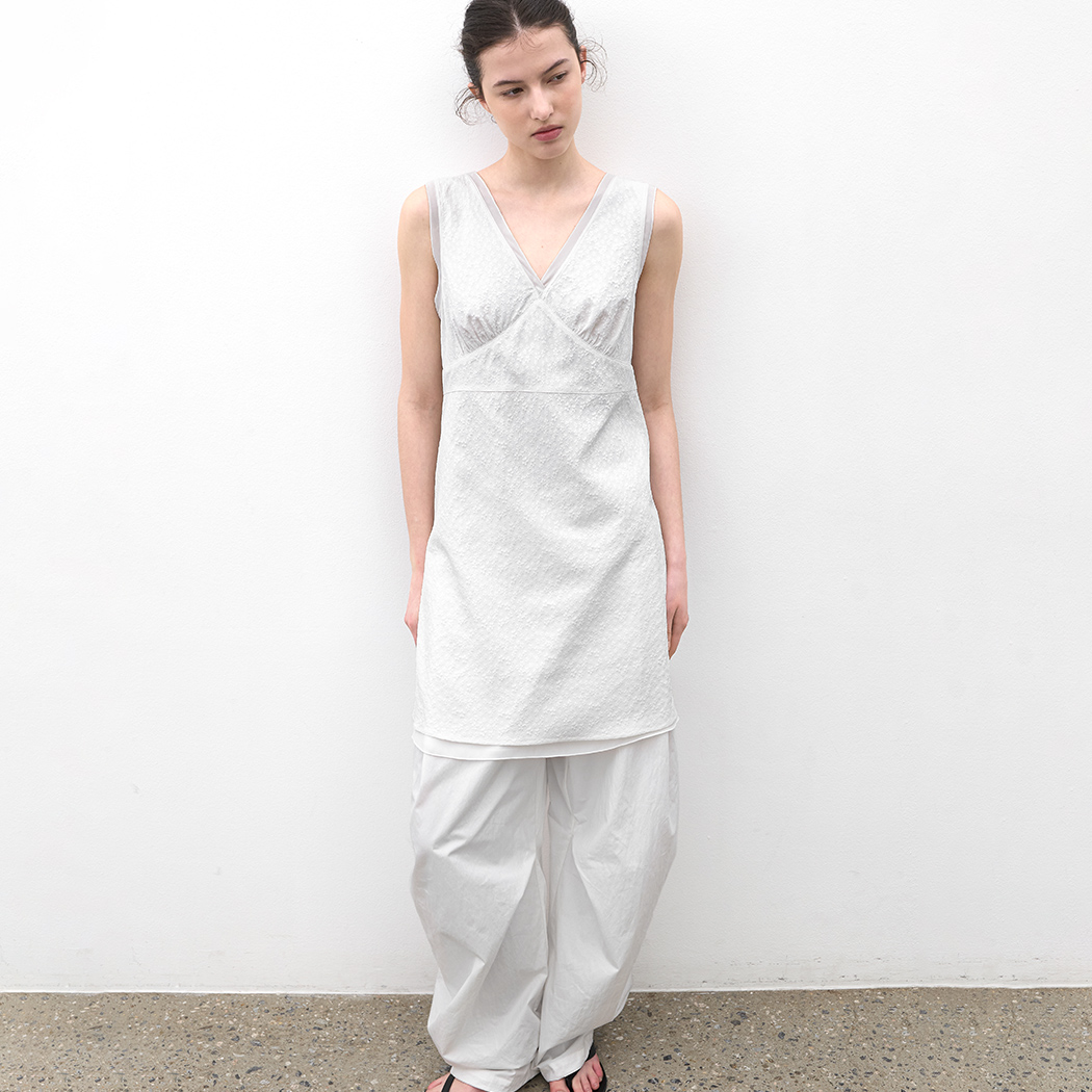 （OP-6332）V-NECK PALE PETAL DRESS