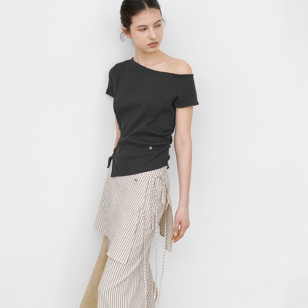 （T-7204）ONE SHOULDER SLIT SLIM T