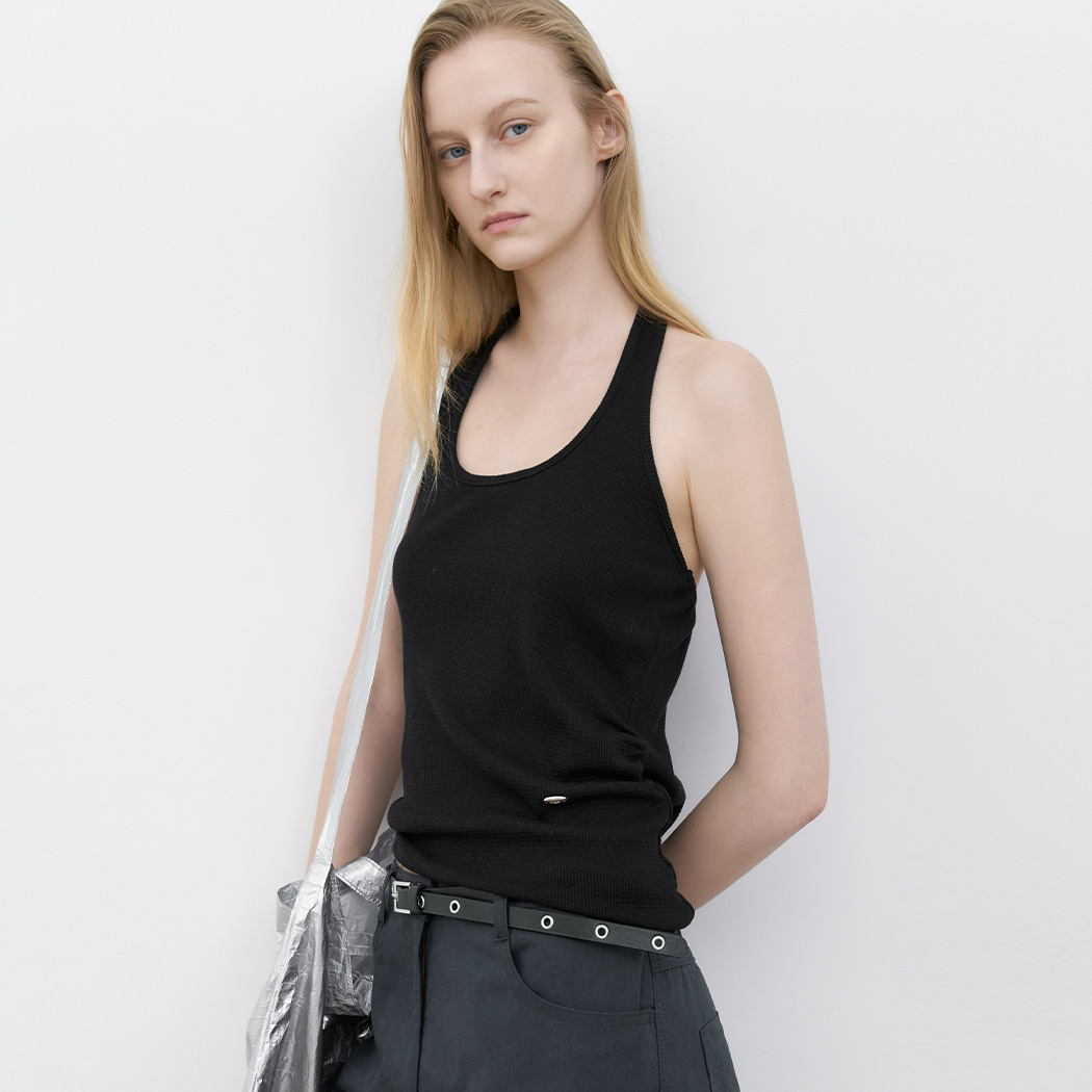 （T-7206）WAFFLE HALTER SLEEVELESS TOP