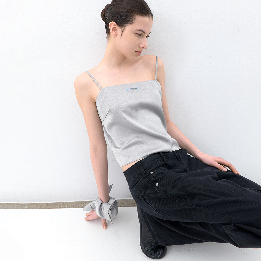 （BL-4422）AN SATIN SET-UP SLEEVELESS TOP S