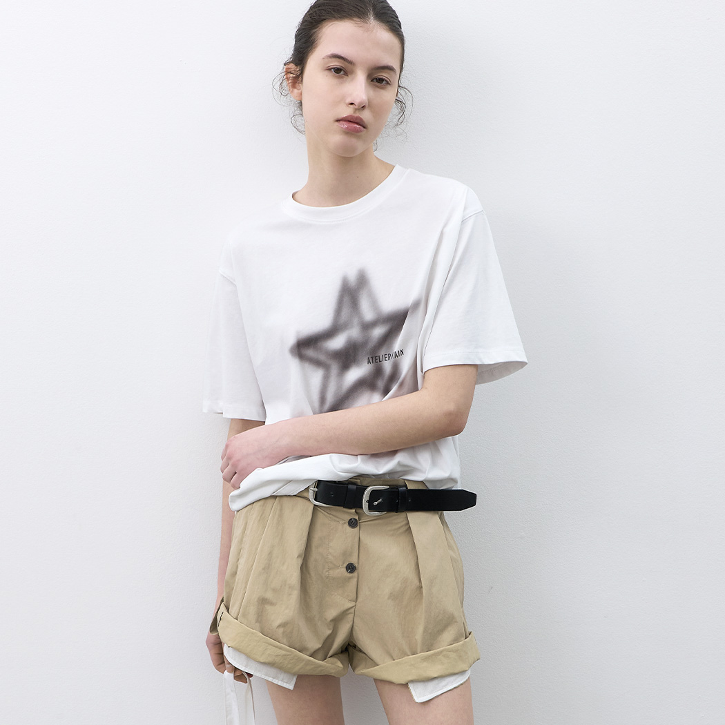 （T-7202）BLUR STAR GRAPHIC OVER BOX T