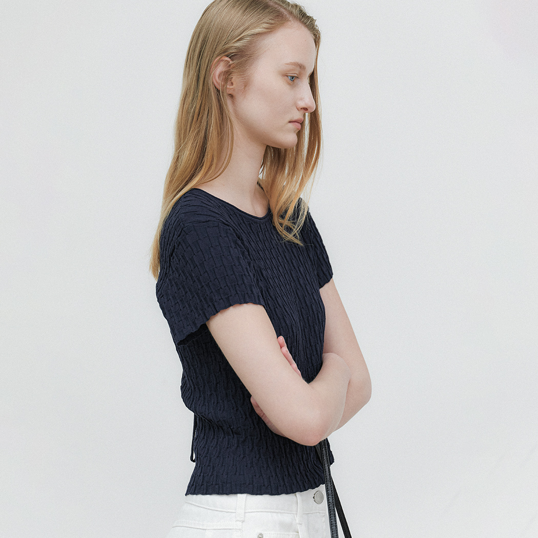（ZT-7058）BACK STRING CROP KNIT