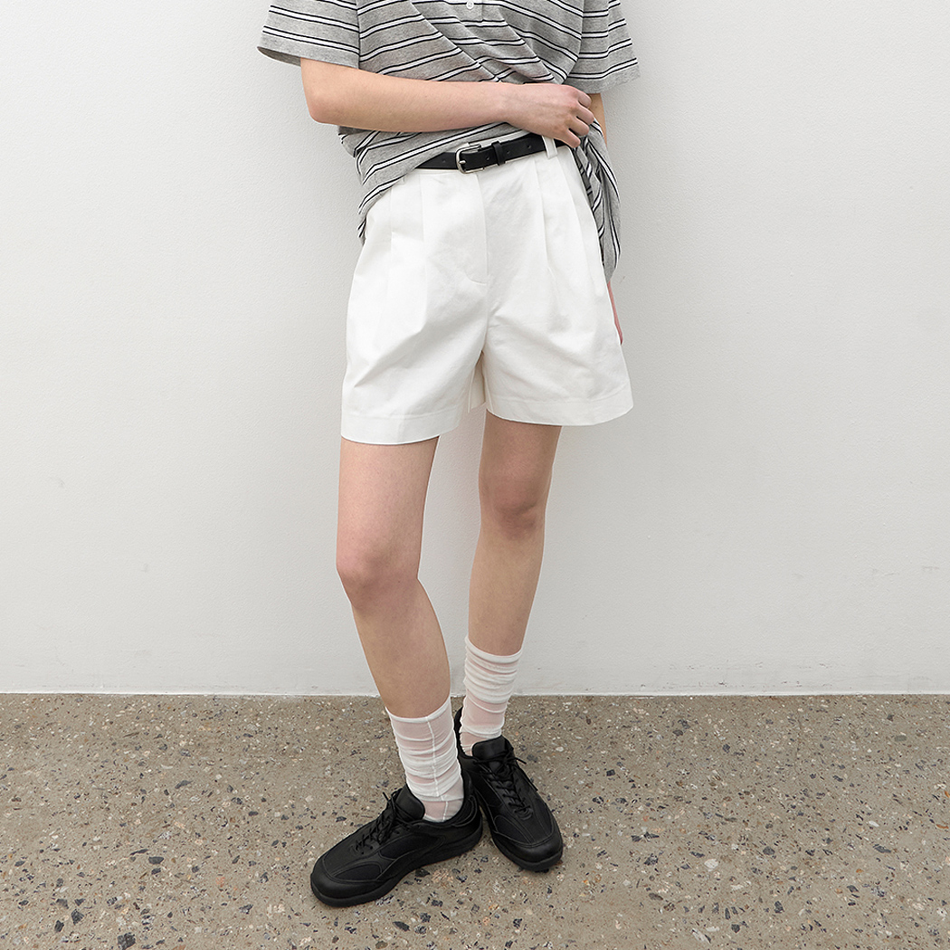 （PT-5797）BELTED TWO TUCK SHORT PANTS S
