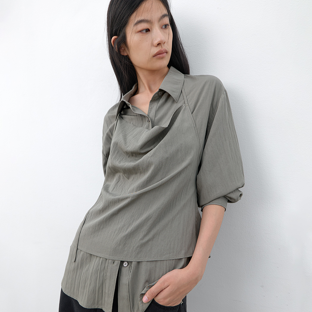 （Z-BL-4404）N HALTER SLEEVELESS LAYERED BLOUSE