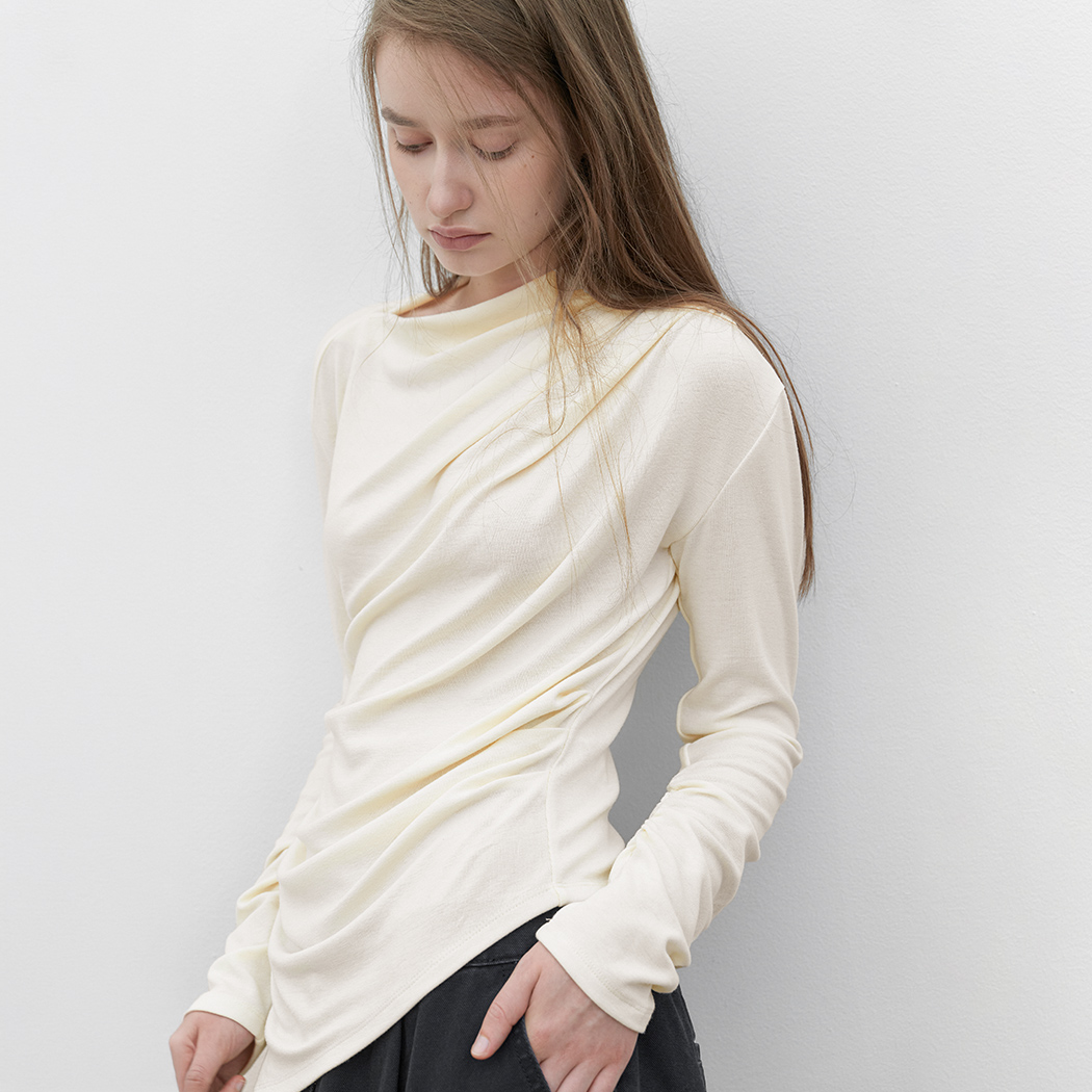 （T-7275）SOFT SLIT NECK SHIRRING JERSEY TOP