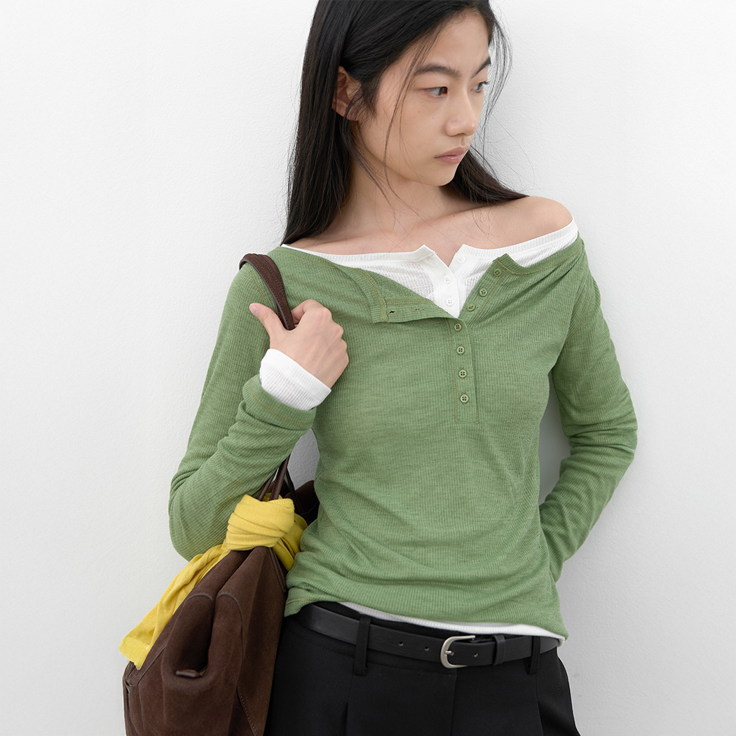（T-7283）AN SOFT HENLEY NECK LONG SLEEVELESS TOP