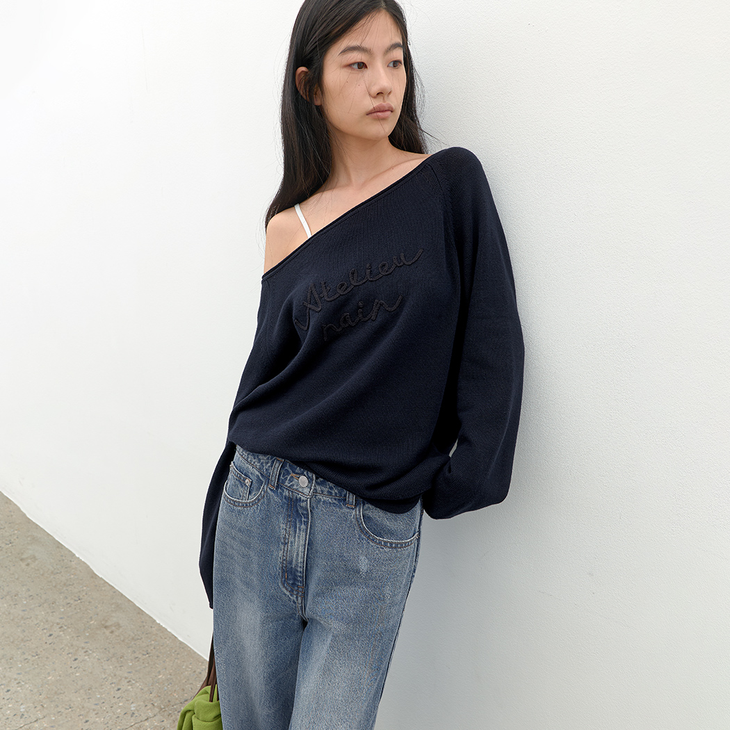 (T-7291)ONE OFF SHOULDER LETTERING KNIT