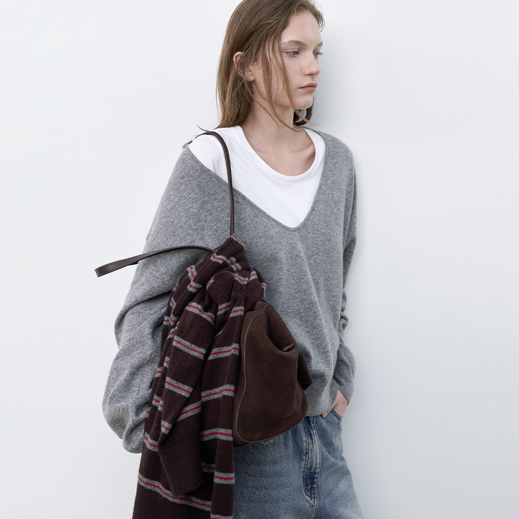 （T-7230）WOOL BLENDED DEEP V-NECK KNIT