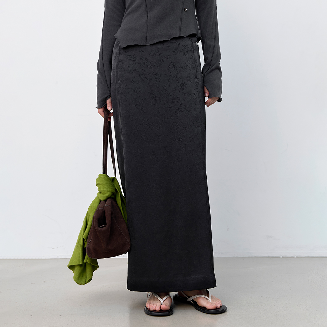 （SK-5151）JACQUARD SATIN H-LINE MAXI SKIRT