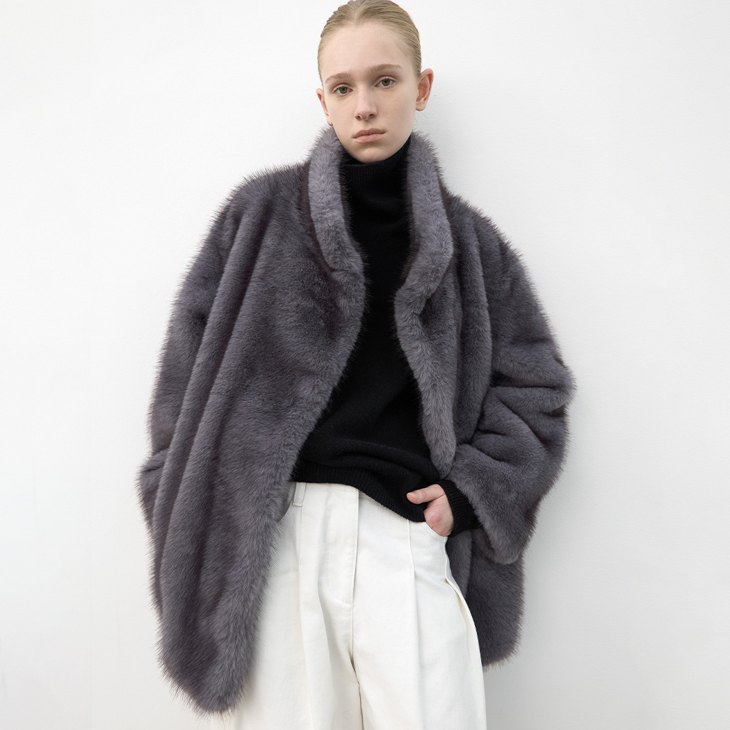 (CT-1509)SILKY MINK LIKE VINTAGE FUR COAT